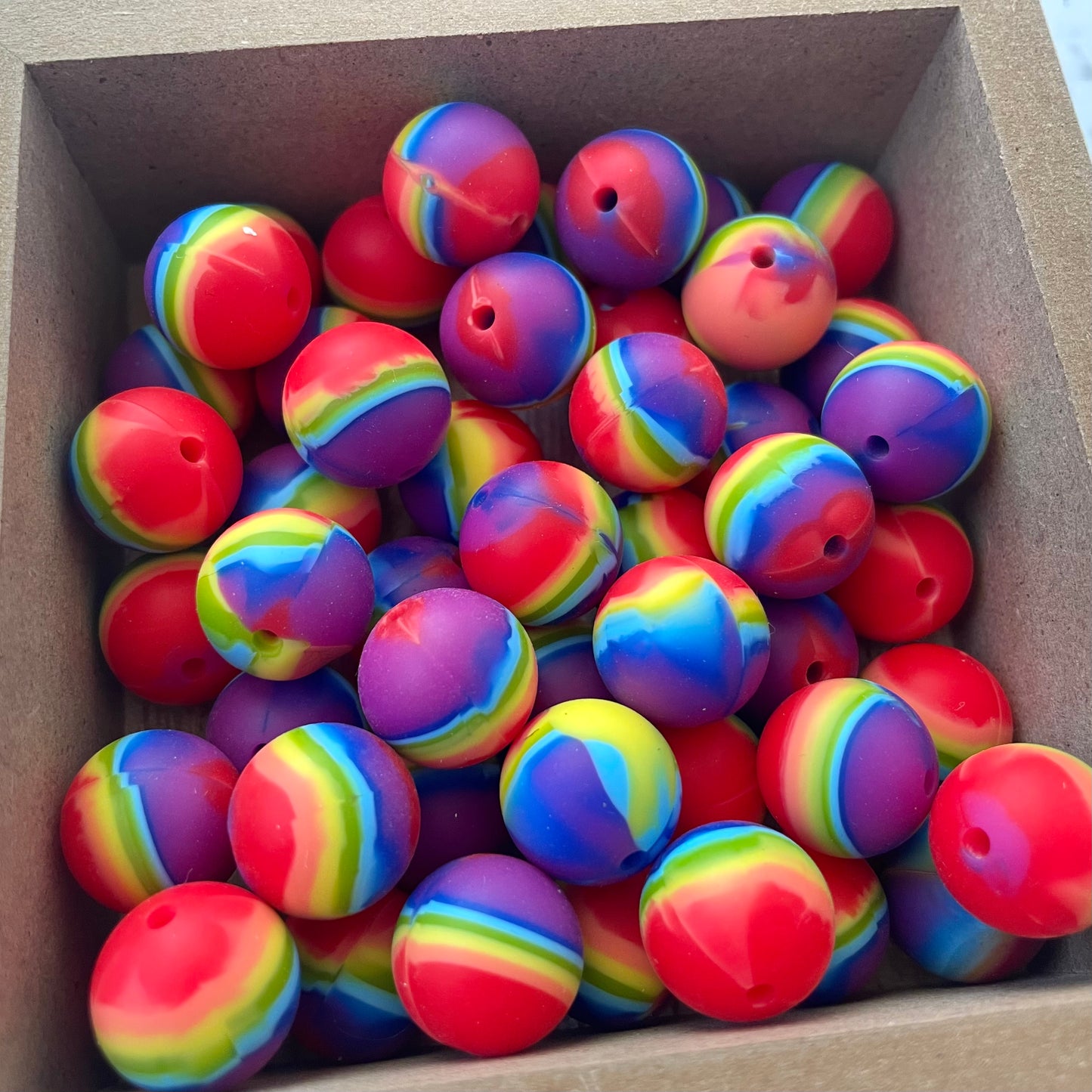 15mm Round Silicone Beads - Rainbow Print