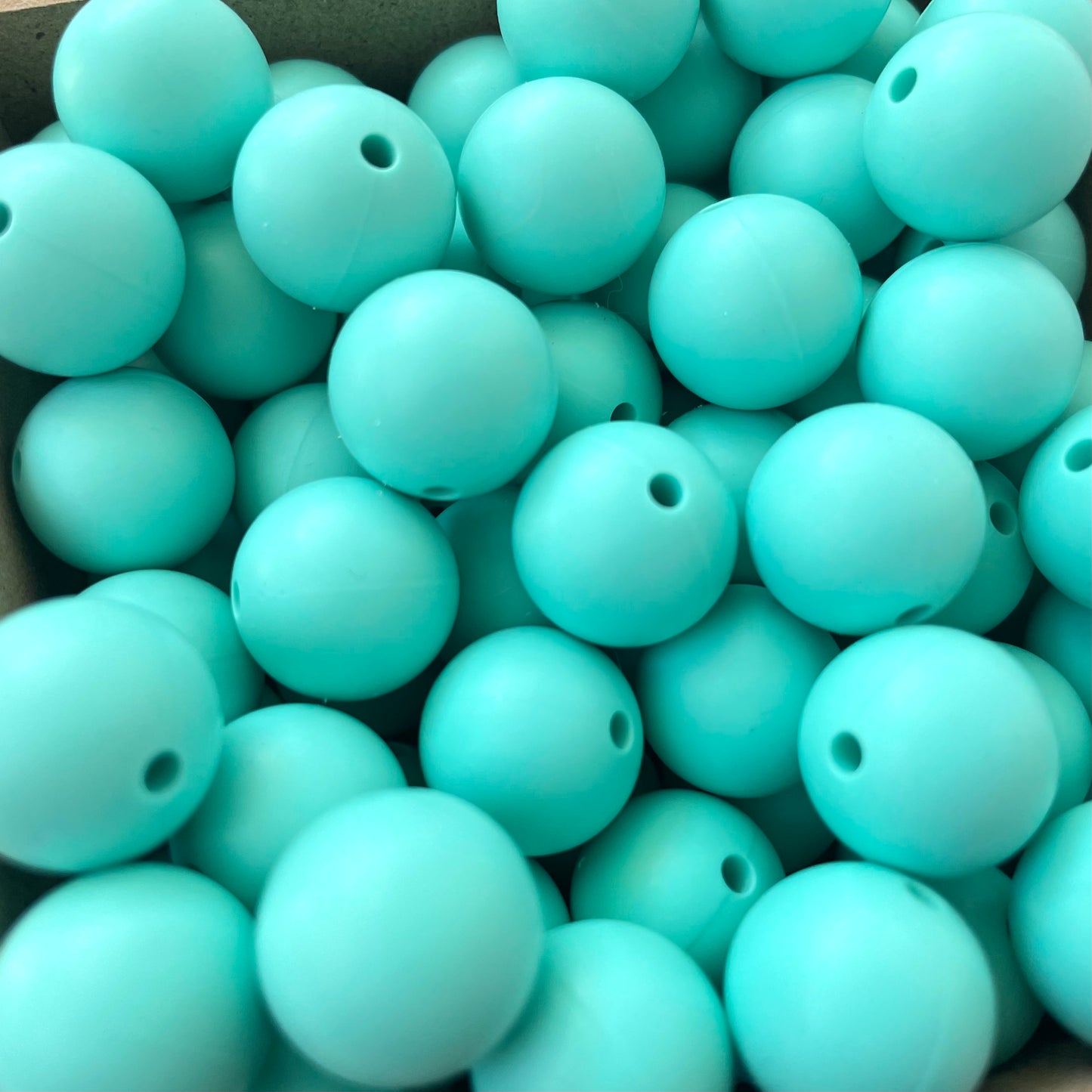 15mm Round Silicone Beads - Robin's Egg Blue